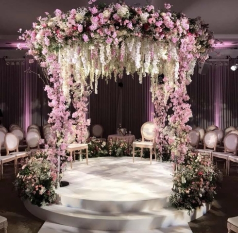 Grove_pink_chuppah