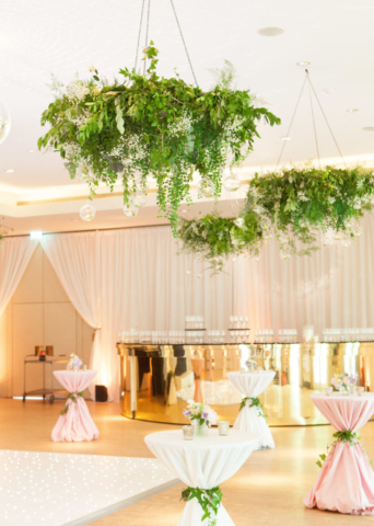 Hurlingham-Chandelier-Arch-Wedding-June-2018-6276